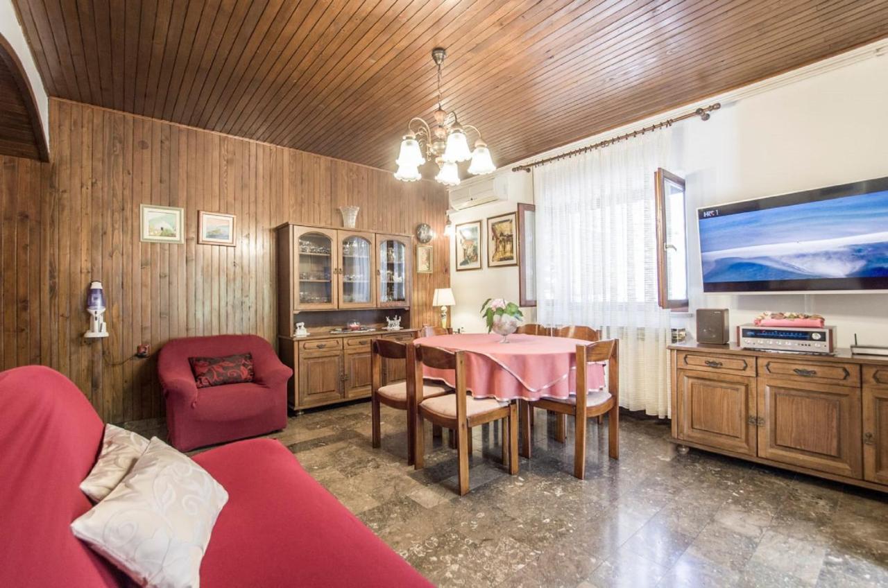 Holiday Home Villa Spilla Selca  Экстерьер фото